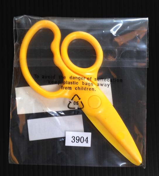 DOUGH SCISSORS