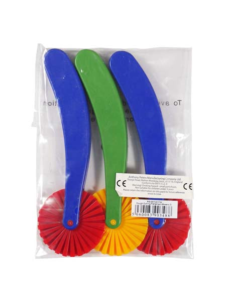 DOUGH CUTTING PATTERNED WHEELS (3)